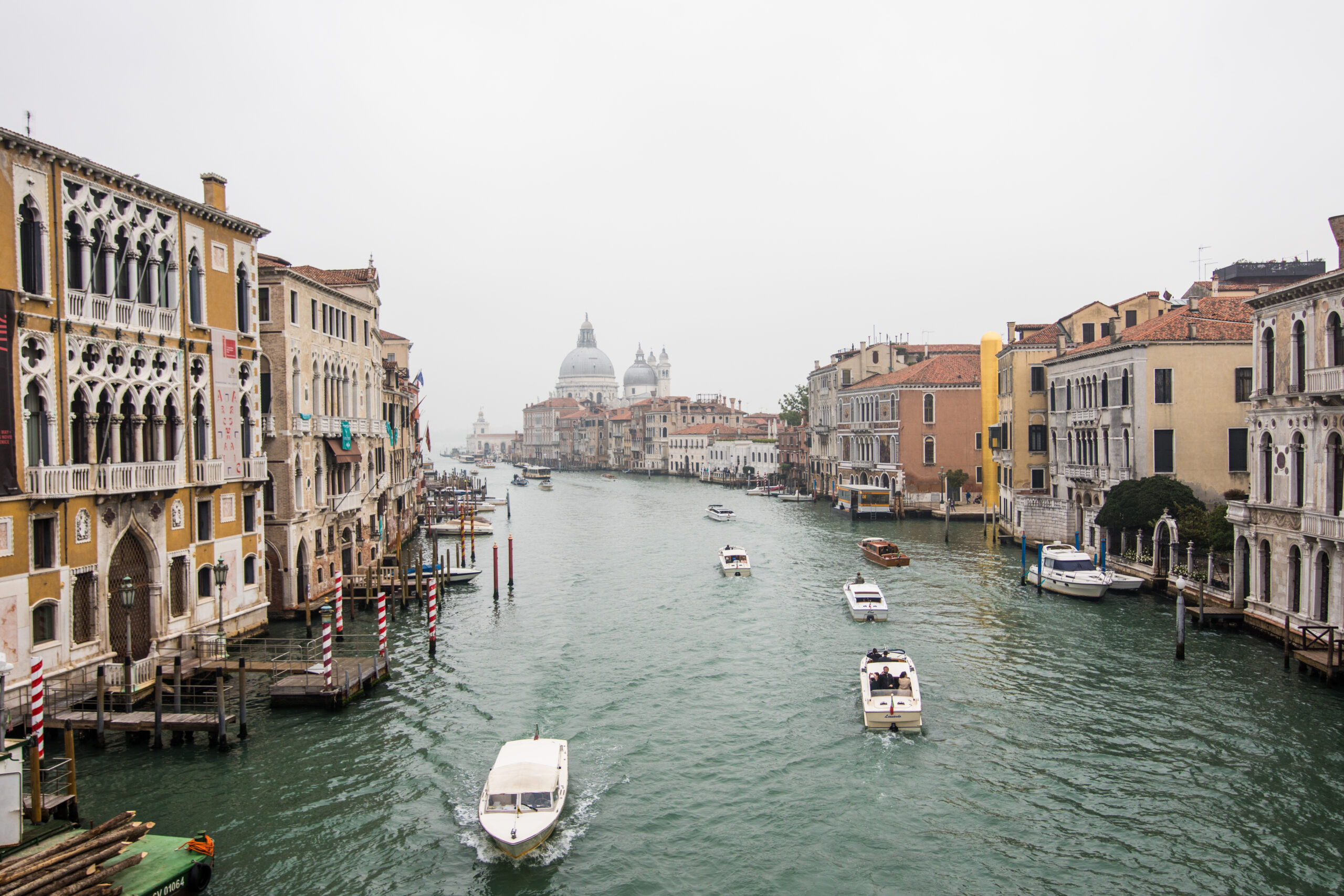 Venecija sve više tone