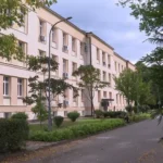 2023-04_rektorat kampus _900x492