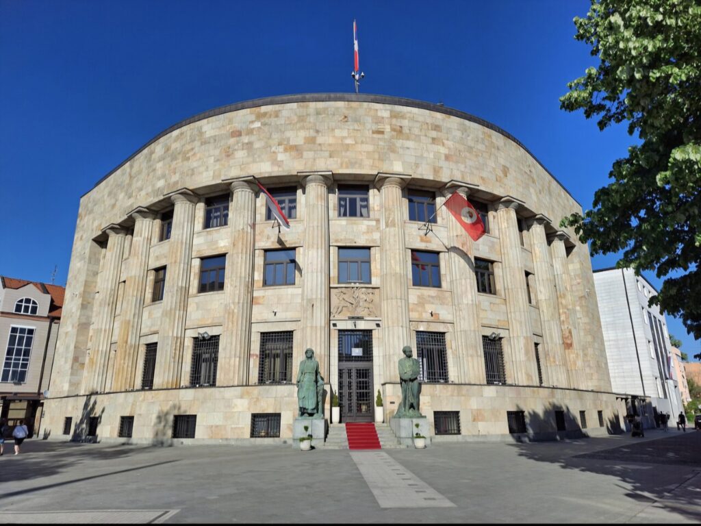 Screenshot_20260416_203000_Chrome