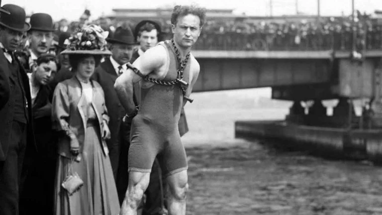 houdini-escape-artist-768x432