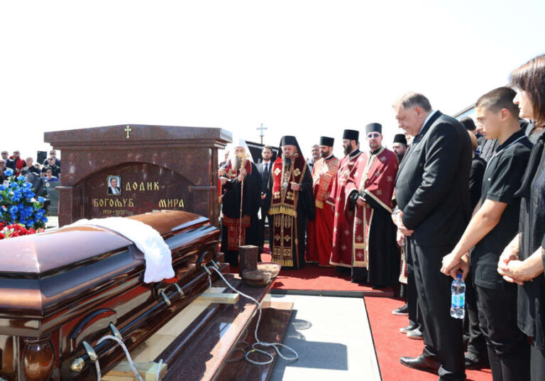 Dodik mama
