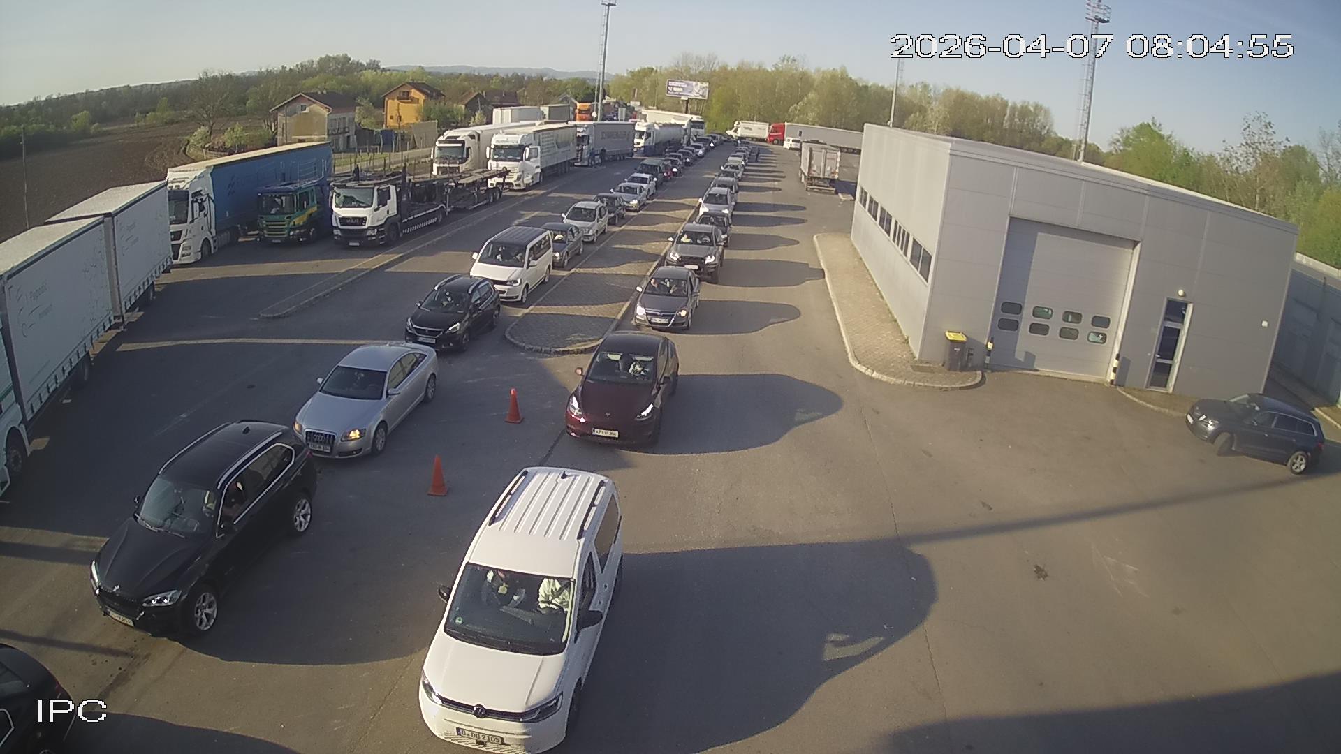 NOVI KOLAPS Gužve na izlazu iz BIH